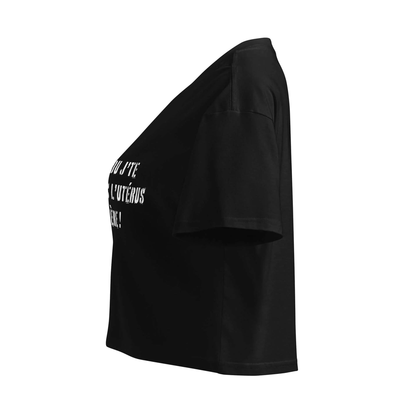 Crop top noir attitude pour une répartie tranchante et un style assumé